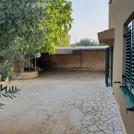 Bm Guest house